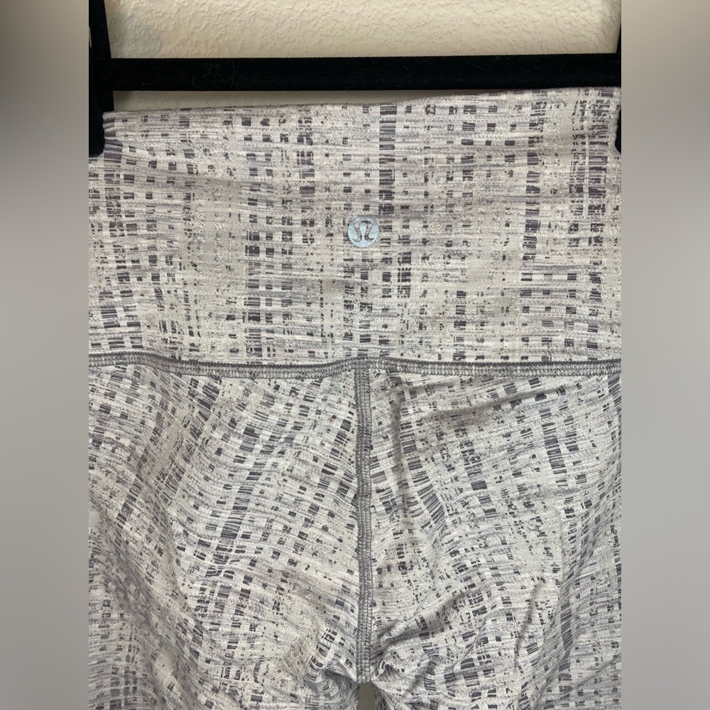 Lululemon Wunder Under High-Rise Tight 25” Luxtreme - Picture 3 of 4